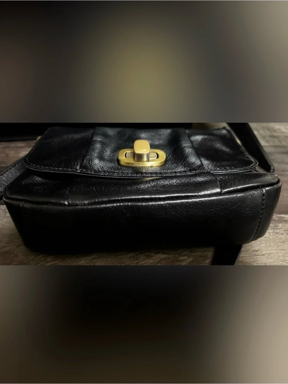 Hobo International Black Leather Crossbody Bag - Timeless Style - Picture 10 of 11